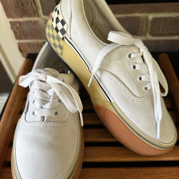 COPY - Vans ERA stacker/ checkerboard sneaker - Picture 3 of 11